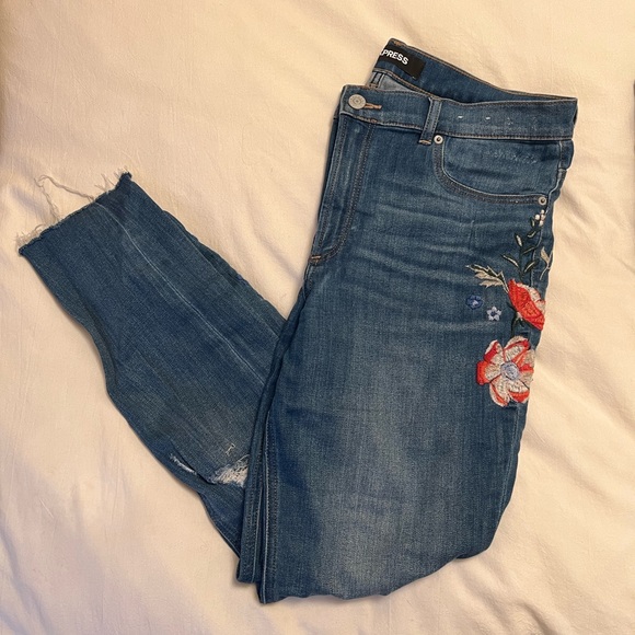Express Embroidered jeans - Picture 3 of 5